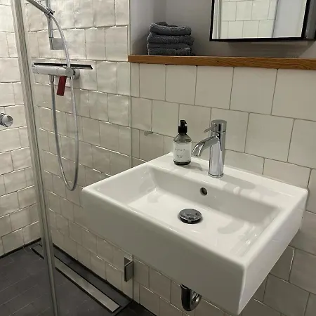 Ruhig Gelegen Und Nah An Koeln